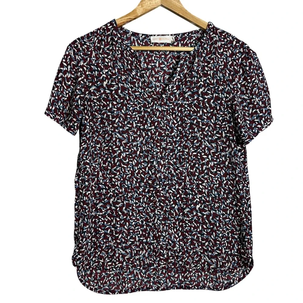 Tory Burch Print V Neck Short Sleeve Top Burgundy Blue XS Abstract chic designer